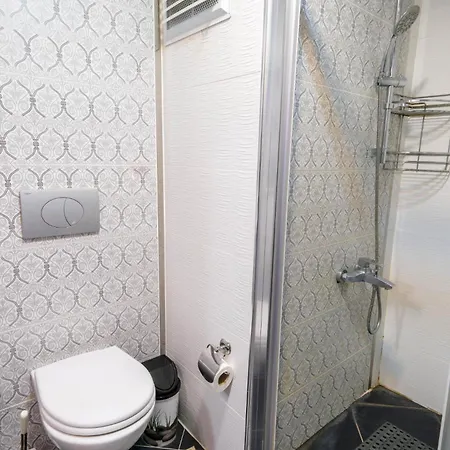 Flat W Balcony 5 Min To Metro And Coast In