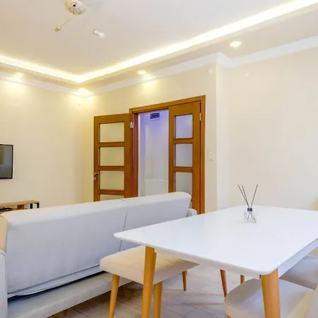 Lejlighed Flat W Balcony 5 Min To Metro And Coast In Izmir