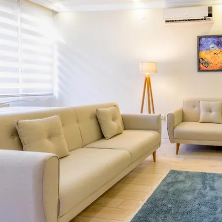 Lejlighed Flat W Balcony 5 Min To Metro And Coast In *